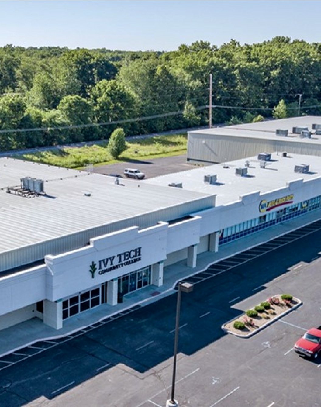 Southbridge Crossing retail center, Indianapolis, Indiana